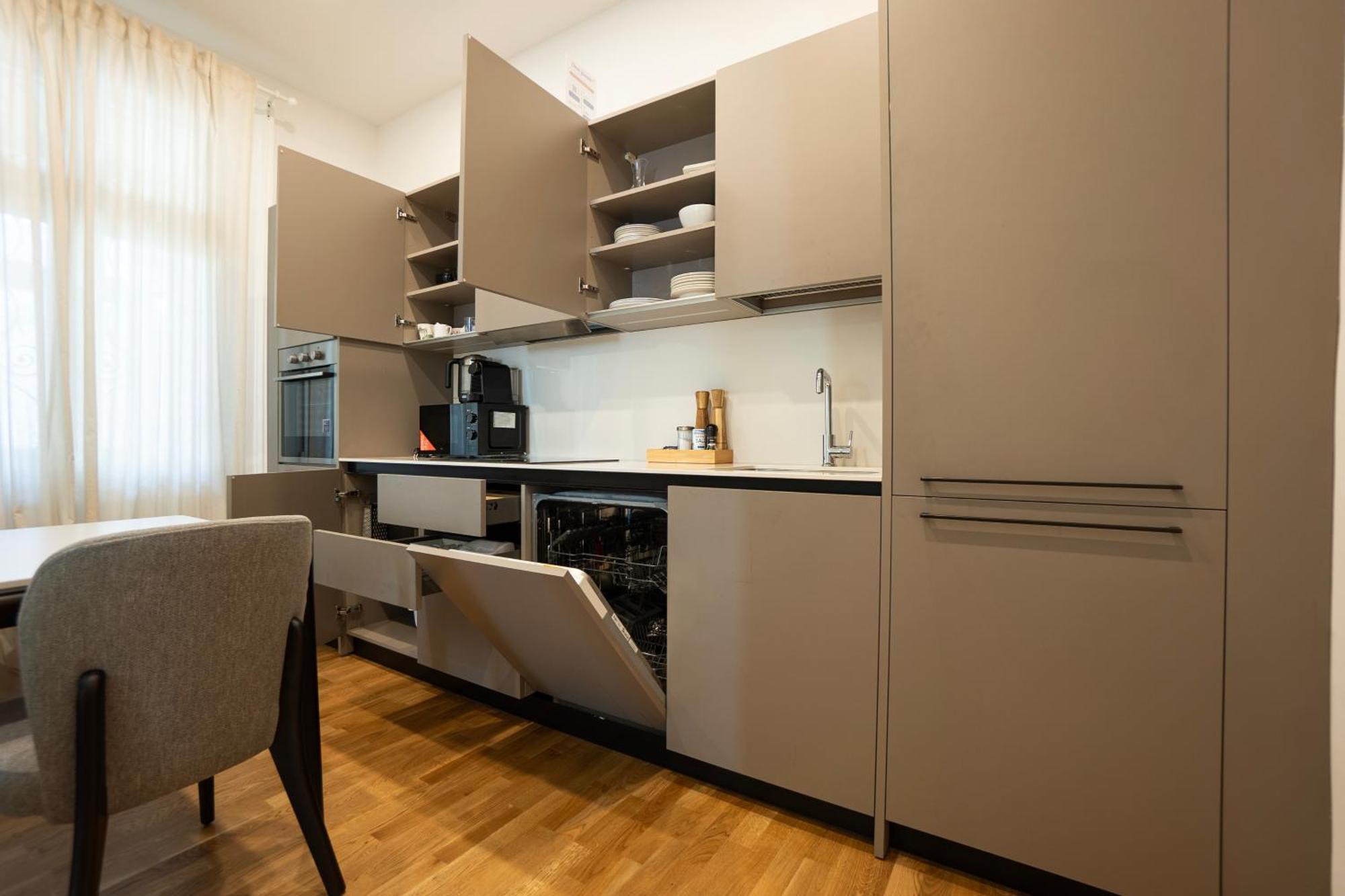 Charming 2-Room Apartment With Balcony, 15 Min To Center Vienna Exterior photo
